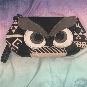 Owl clutch wristlet